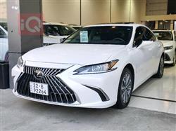 Lexus ES 2023