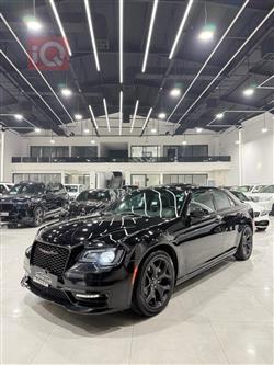Chrysler 300 2023