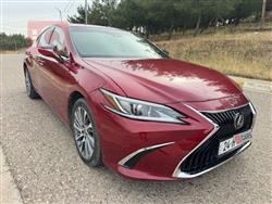 Lexus ES 2021