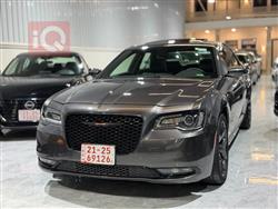 Chrysler 300 2023