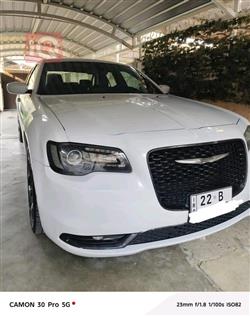 Chrysler 300 2019