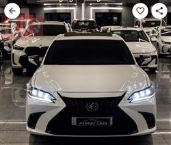 Lexus ES 2019