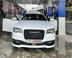 Chrysler 300 2021