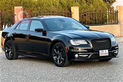 Chrysler 300 2022