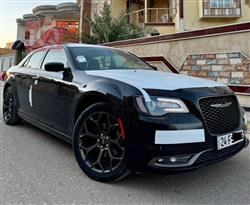Chrysler 300 2019
