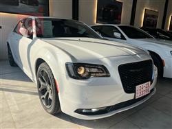 Chrysler 300 2023