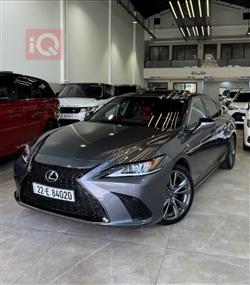 Lexus ES 2021