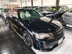 Chrysler 300 2018