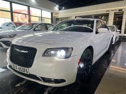 Chrysler 300 2019