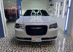 Chrysler 300 2019