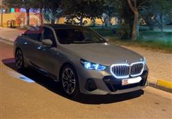 BMW 5-Series 2025