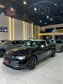 Chrysler 300 2023