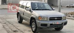Nissan Pathfinder 2000