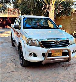 Toyota Hilux 2013