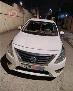 Nissan Sunny 2015