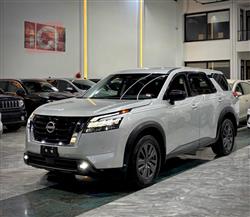 Nissan Pathfinder 2024