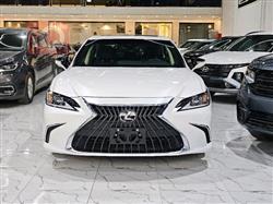 Lexus ES 2025