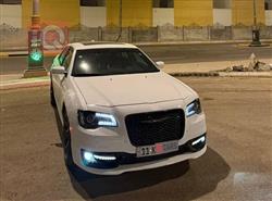 Chrysler 300 2021