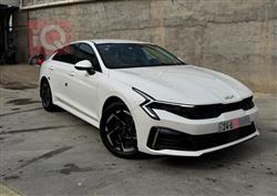 Kia K5 2025