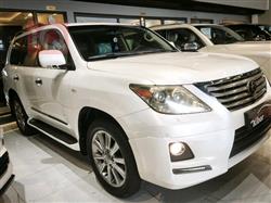 Lexus LX 2011