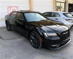 Chrysler 300 2023