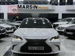 Lexus ES 2020