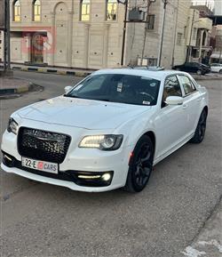 Chrysler 300 2023
