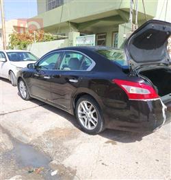 Nissan Maxima 2010