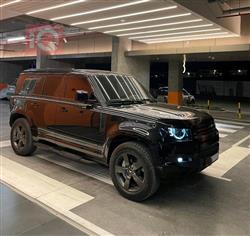 Land Rover Defender 2024