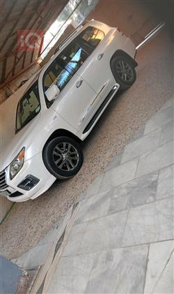 Lexus LX 2011