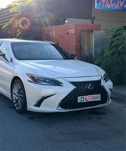 Lexus ES 2022