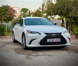 Lexus ES 2022