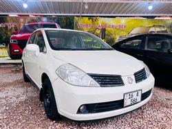 Nissan Tiida 2007