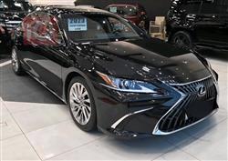 Lexus ES 2023