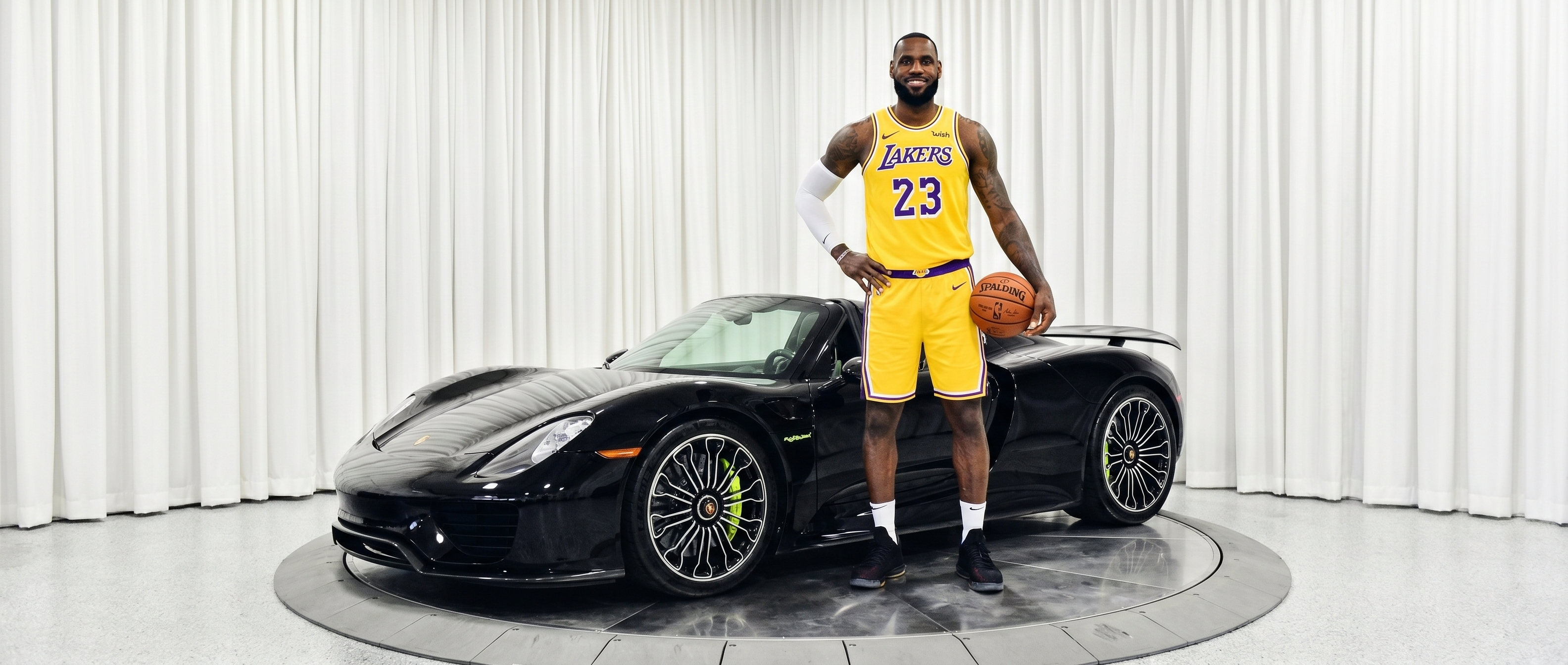 LeBron James Acquires Exclusive Porsche 918 Spyder